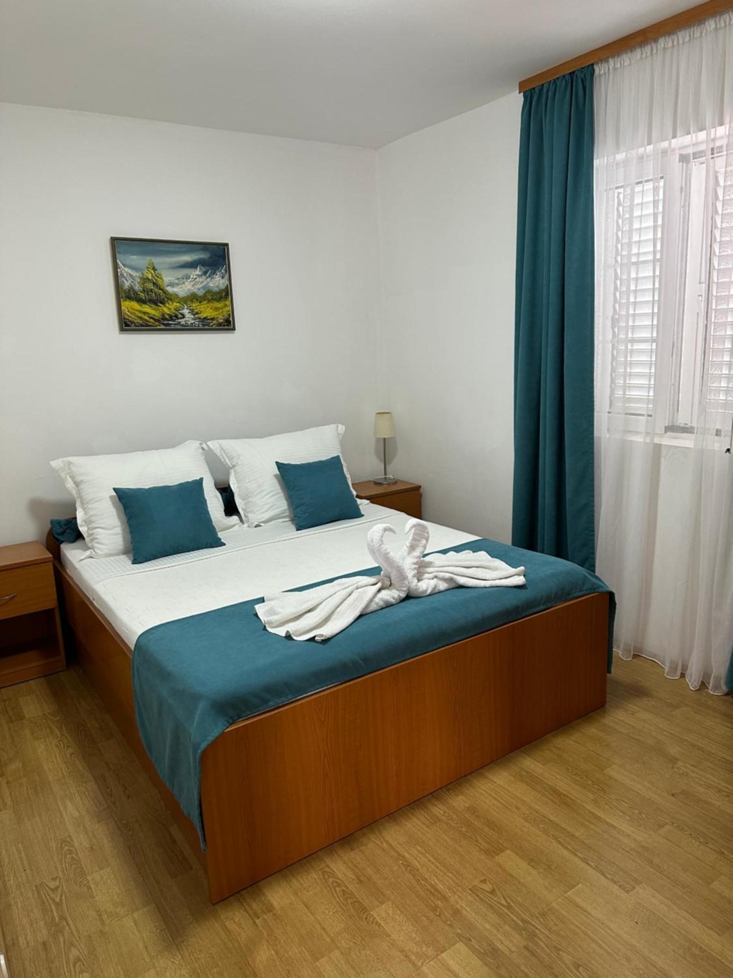 Apartments Kovinic تيفات المظهر الخارجي الصورة
