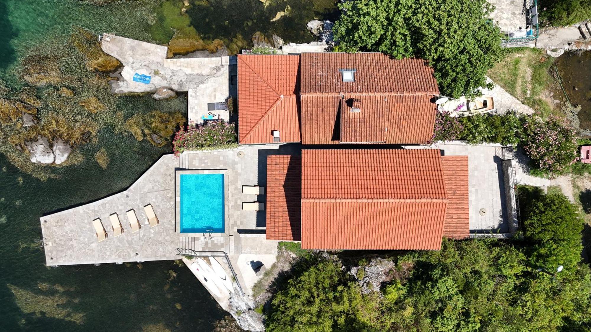 Apartments Kovinic تيفات المظهر الخارجي الصورة